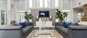 Upscale King 2BR Suite Mins Downtown Raleigh!
