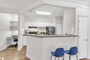 Fridge, microwave, oven, stovetop - Upscale 1BR Suite Mins to Downtown Raleigh! (Cary)