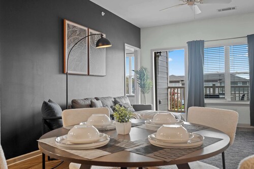 4BR | King Bed | Luxe Amenities | Steele Creek