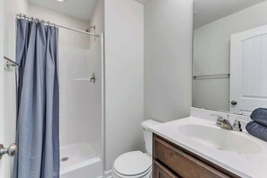 Douche, sèche-cheveux