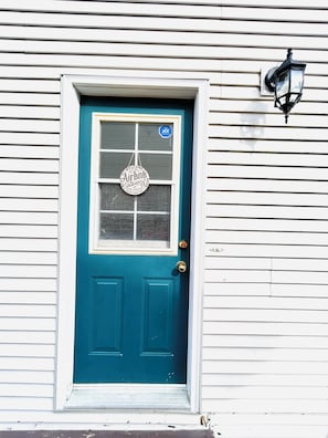 Exterior detail - Cozy basement Apartment in St. John’s (St. John's)