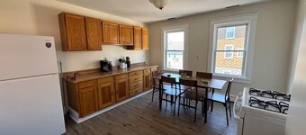 Seaside Stay in Historic Warren