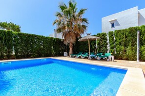 Villa | Pool | Indoor pool, outdoor pool