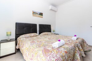 Villa | 3 bedrooms, iron/ironing board, bed sheets