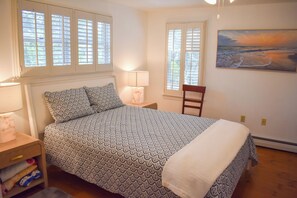 3 bedrooms, iron/ironing board, free WiFi