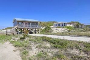 House, 4 Bedrooms | Exterior
