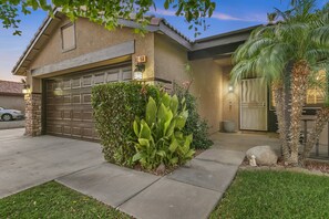 House, 3 Bedrooms | Exterior - Desert Oasis Retreat Palm Meadows Gem 3 Bedroom Home (Indio)