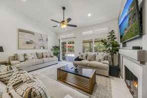 House, 3 Bedrooms | Living area | Smart TV, streaming services