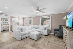 House, 3 Bedrooms | Living area | Smart TV