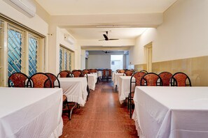 House | Dining