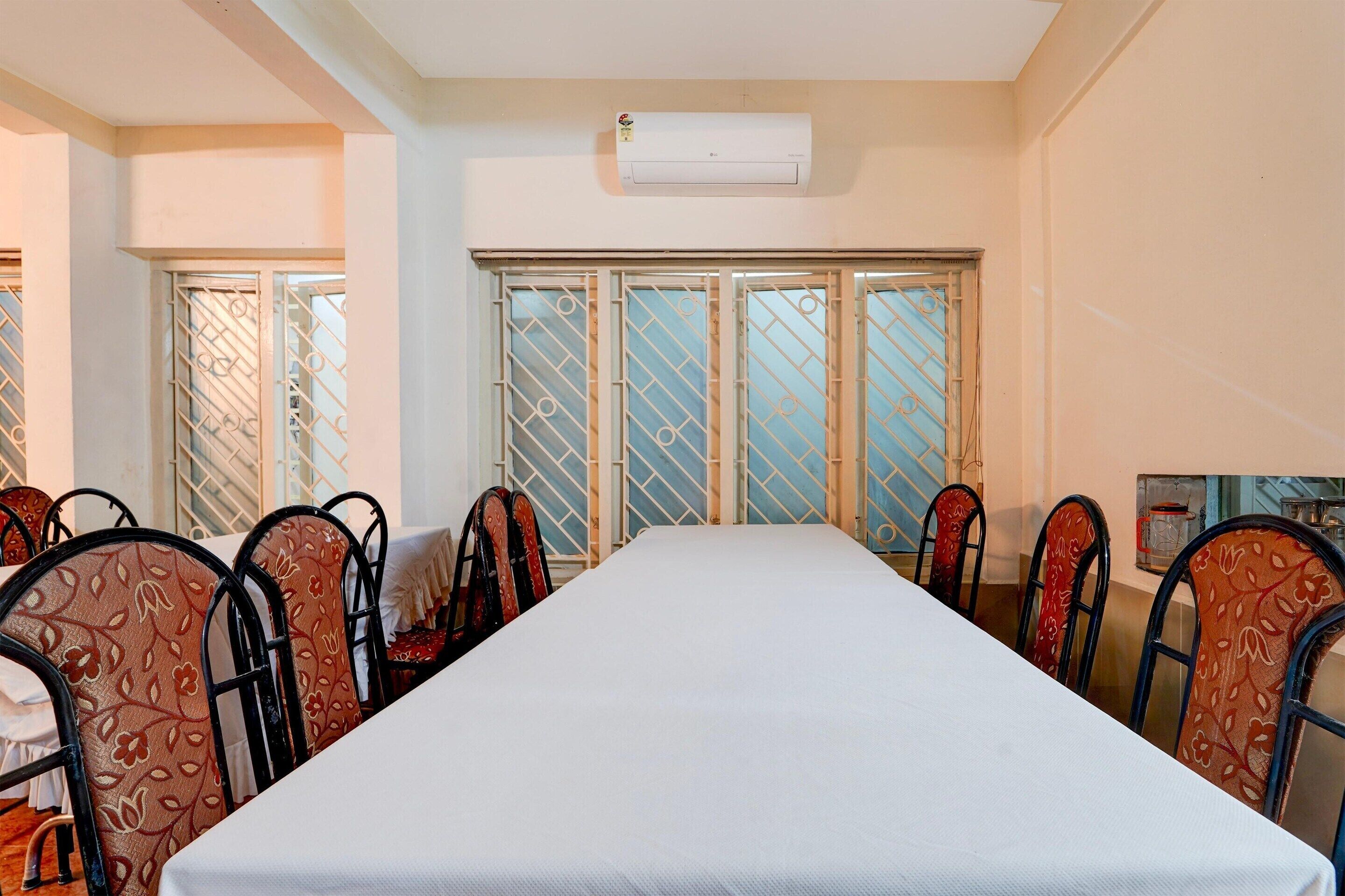 House | Tempat makan