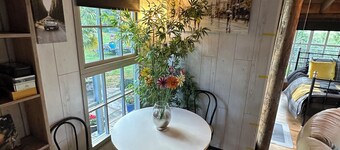 Huge open plan Log Cabin in Weston, Newark hot tub WiFi wood stove pets parking