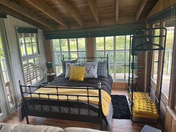 1 chambre, fer et planche à repasser, Wi-Fi, literie fournie