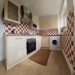 Microwave, oven