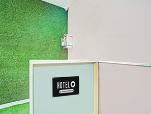 House | Reception