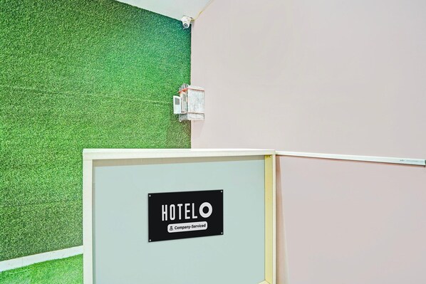 House | Reception