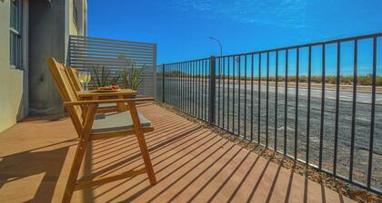 Modern Oceanfront Executive Suite with Workspace & Hi Speed Wifi