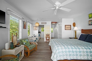 Iron/ironing board, free WiFi, bed sheets - Oceanfront Studio with Panoramic Views - Kapa'a Sands 07 (Kapaa)