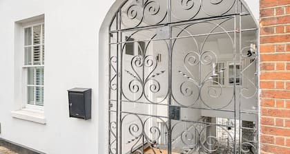 Elegant Central Guildford Home with Castle Views | Pass The Keys