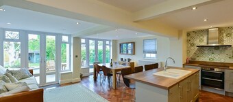 Stylish 3-Bed in Historic Caerleon-Garden+Parking | Pass The Keys