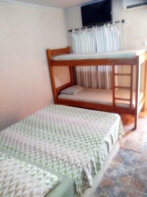 Basic Quadruple Room | Free WiFi