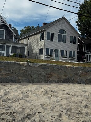 Exterior - Oceanfront Modern Luxury 3-bedroom beach house (Westbrook)