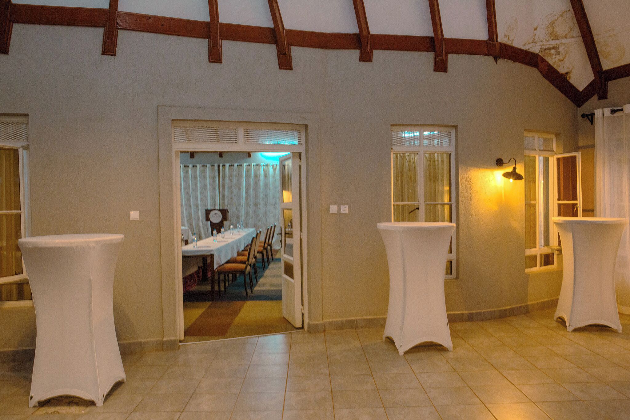 Meeting facility