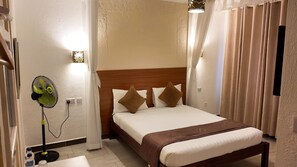 Standard Single Room, Mountain View | In-room safe, desk, laptop workspace, free WiFi - Ol donyo Sapuk Resort (Nguluni)