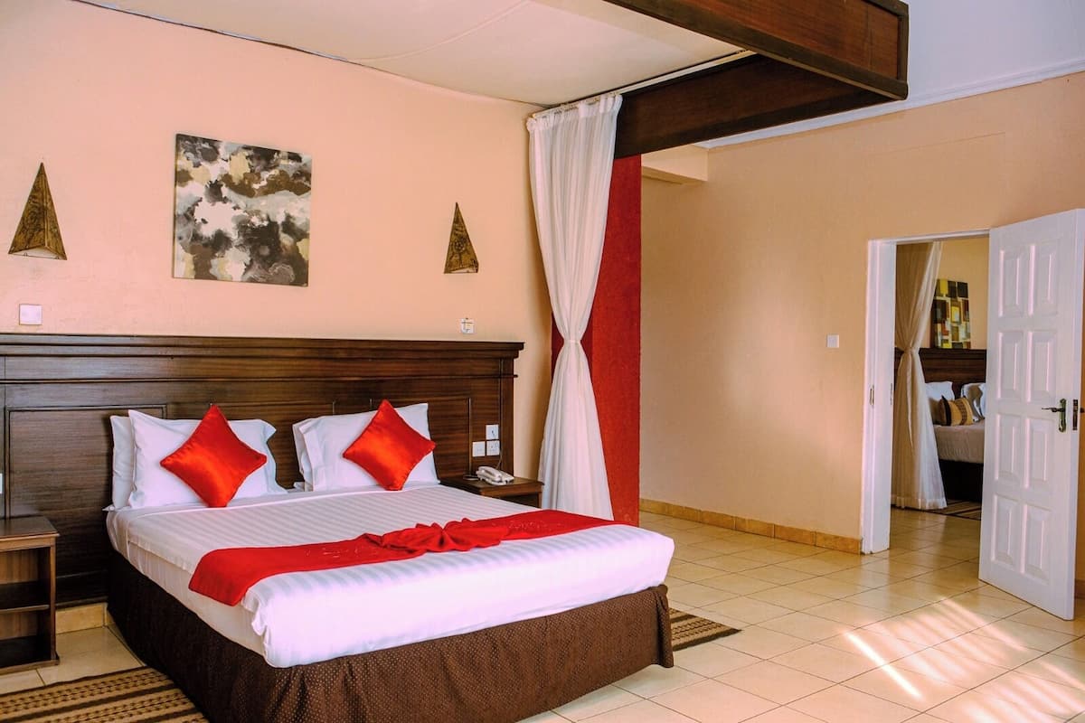 Deluxe Single Room, Garden View | In-room safe, desk, laptop workspace, free WiFi