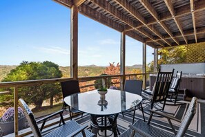 تناول الطعام بالخارج