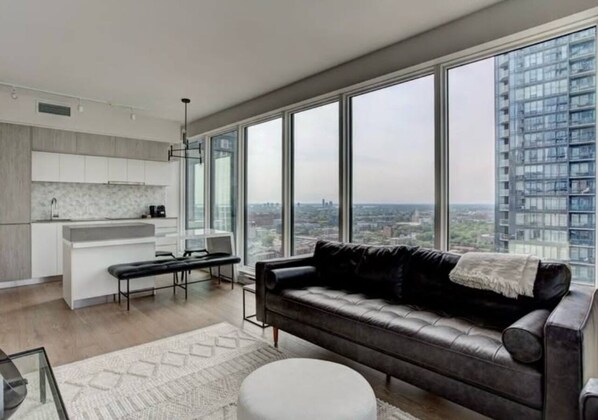 TV - Tour des Canadiens 2 | 28th floor with panoramic city view | 2 bdrms, 2 bathrms (Montréal)