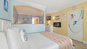 Tabla de planchar con plancha, wifi gratis, ropa de cama