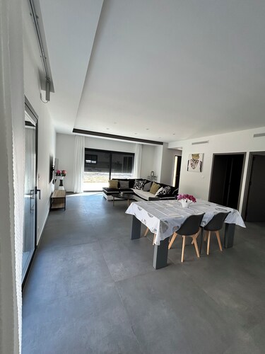 Complete 4-bedroom villa