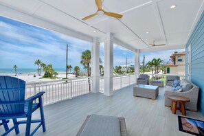 Property grounds - 🌊Anchors Down | Luxury 5BR w/ Private Pool, Spa + Game Room | Steps 2 Beach🏖️ (Fort Myers Beach)