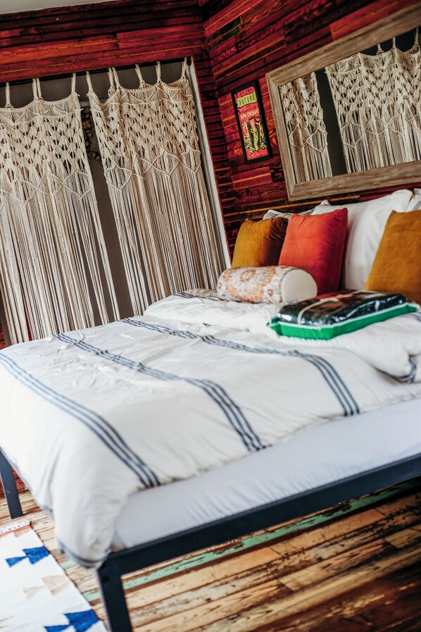 1 bedroom, Internet, bed sheets