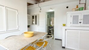 Apartment | Dining
