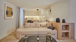 Apartment | Living area - Sublime new Apartment Louvre Palais-royal (Paris)