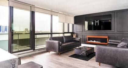 Stylish 2 BRM Executive Suite on the Water with exquisite views