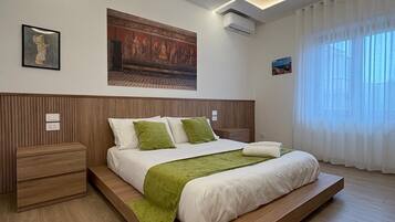 Deluxe Double Room | In-room safe, blackout drapes, free WiFi