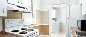 Trendy 3 BedRoom Perfect for Long Stays! ! !