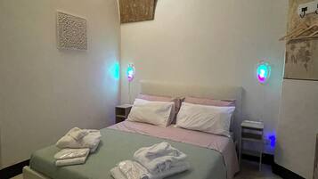 1 camera, Wi-Fi, lenzuola