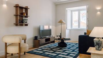 TV