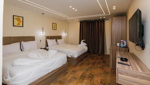 Family Quadruple Room, Balcony, City View - Imperial Pyramids Heights View (Giza)