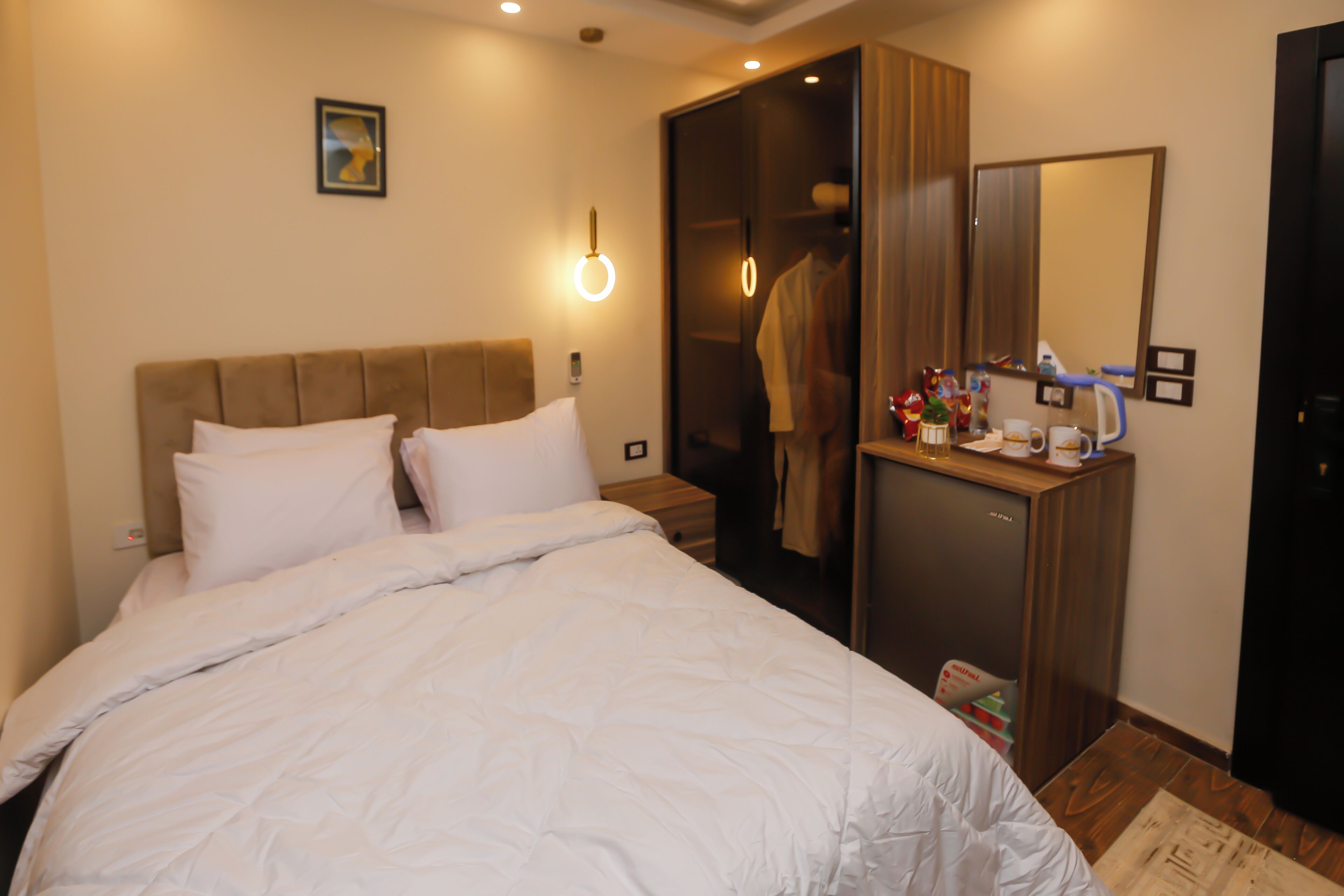 Double Room, Balcony | In-room safe, soundproofing, free WiFi