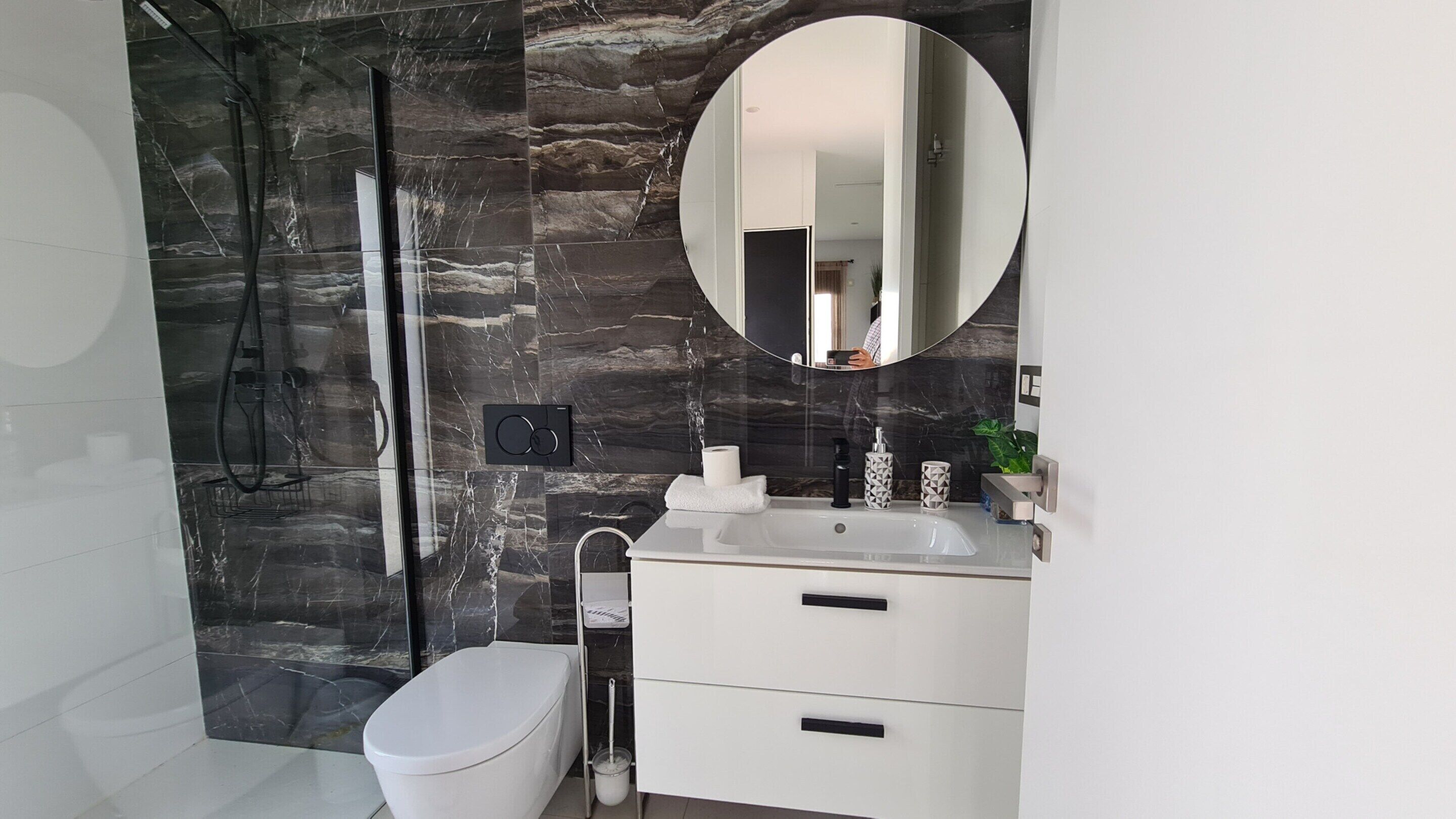 Villa | Bathroom