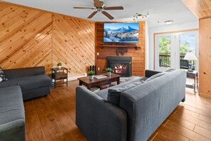 スマートテレビ、暖炉