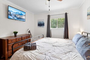 3 habitaciones, escritorio, wifi gratis y ropa de cama
