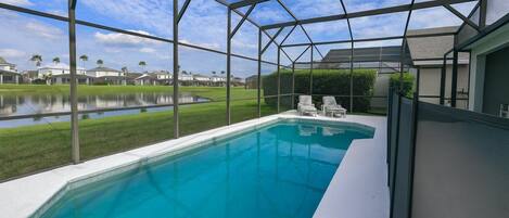 Innenpool, Außenpool