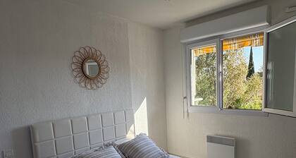 Apartment Frejus, 600 m from the beach