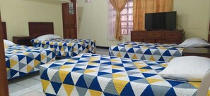 9 bedrooms, WiFi, bed sheets - HOTEL LOS OLIVOS (Quetzaltenango)